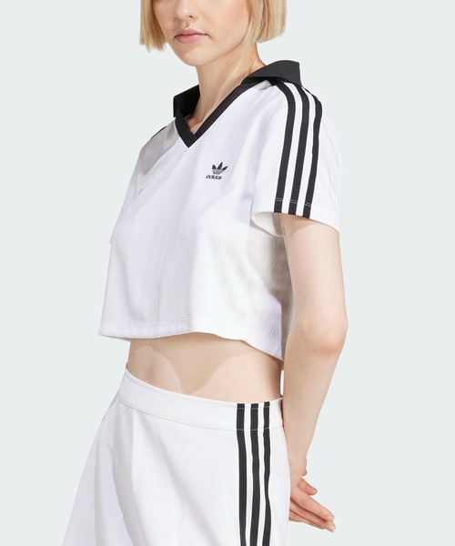 adidas（アディダス）の「アディカラー フットボール ジャカード V