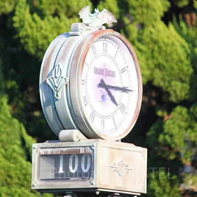 ホーンテッドマンションのファストパス発券機| キャステル | CASTEL