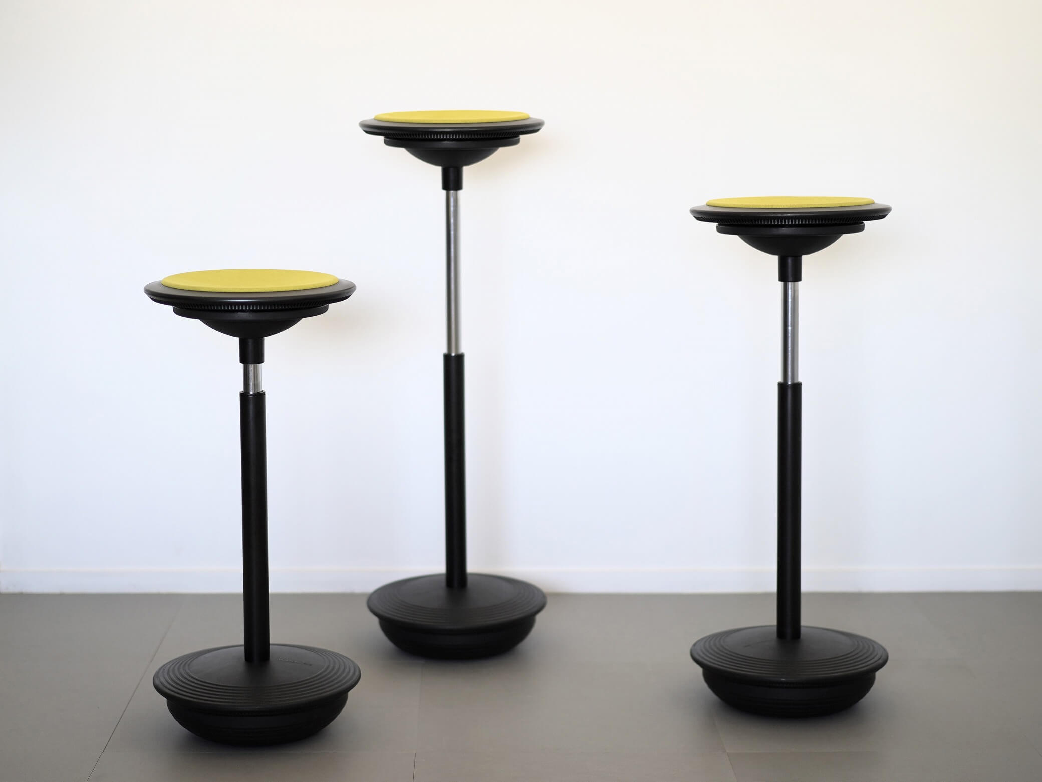 スティッツ 昇降スツール ハーフシーティングチェア ウィルクハーン