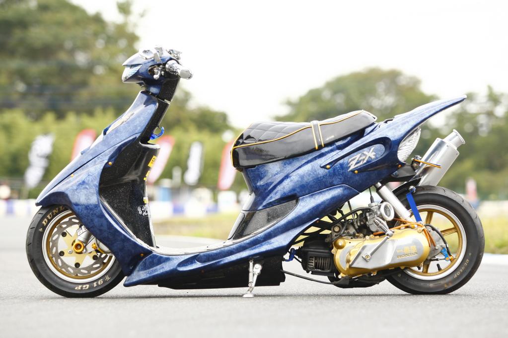 紫紋のエアロ！ ちょっと激しめのカスタムを楽しむなら Dio＆JOG