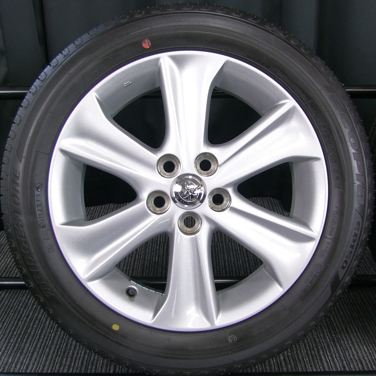 TOYOTA (トヨタ) RACTIS (ラクティス) 純正 16×5.5J(+39)PCD100-5H