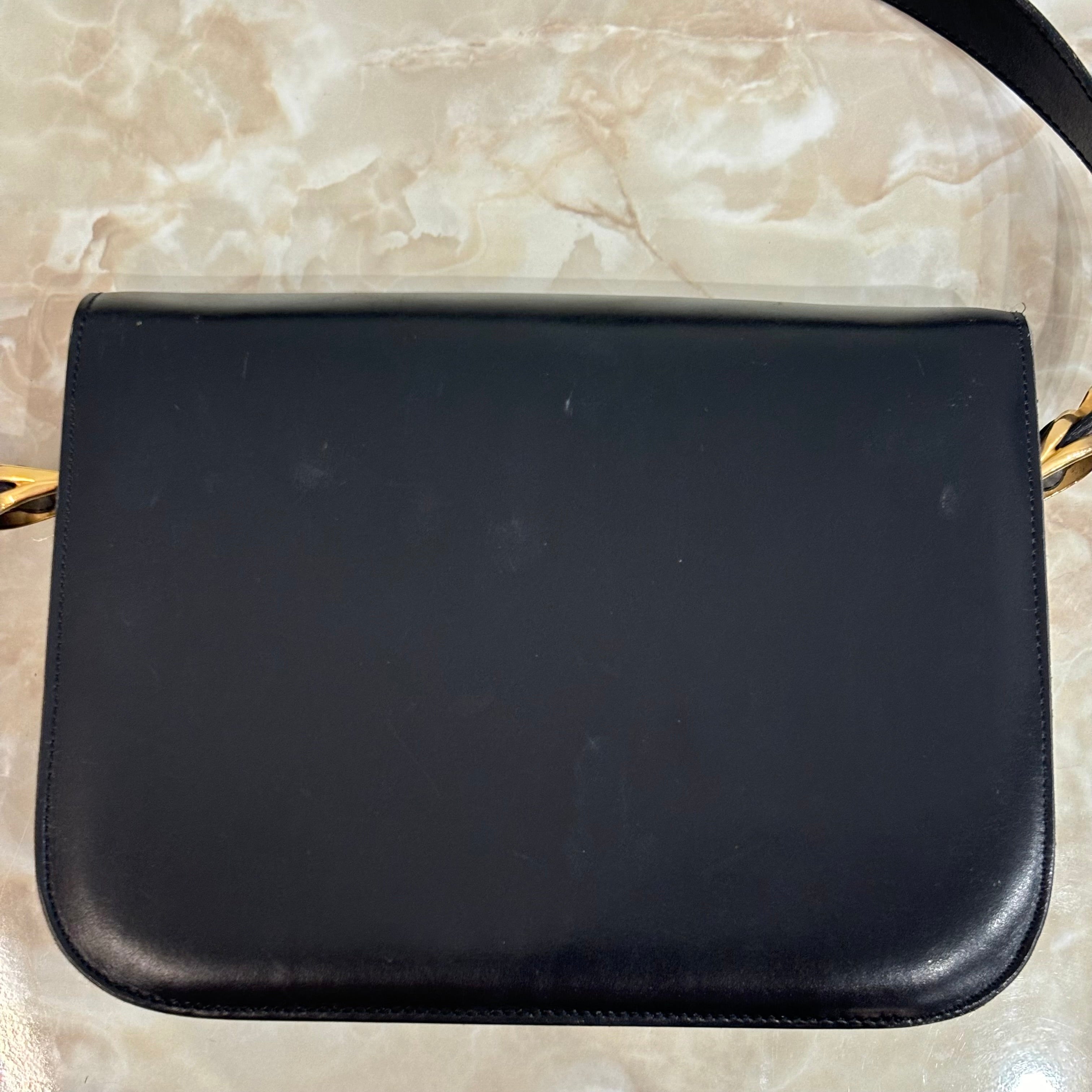 CELINE 馬車金具 レザーショルダーバッグ