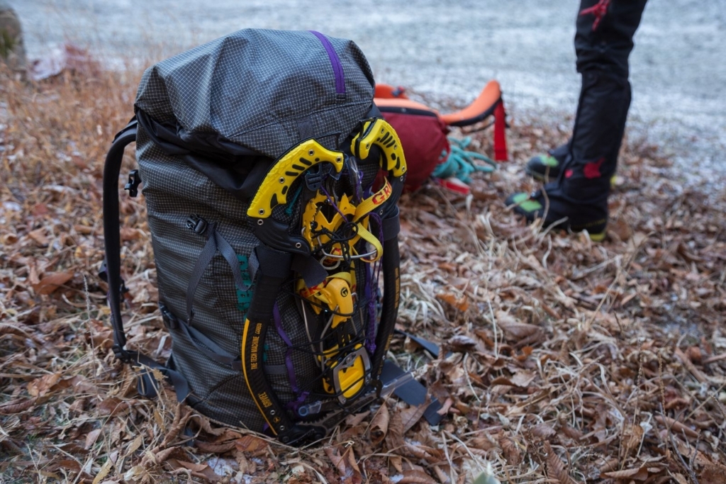 Patagonia ディセンジョニスト40Lバックカントリーや用パック 【公式通販】