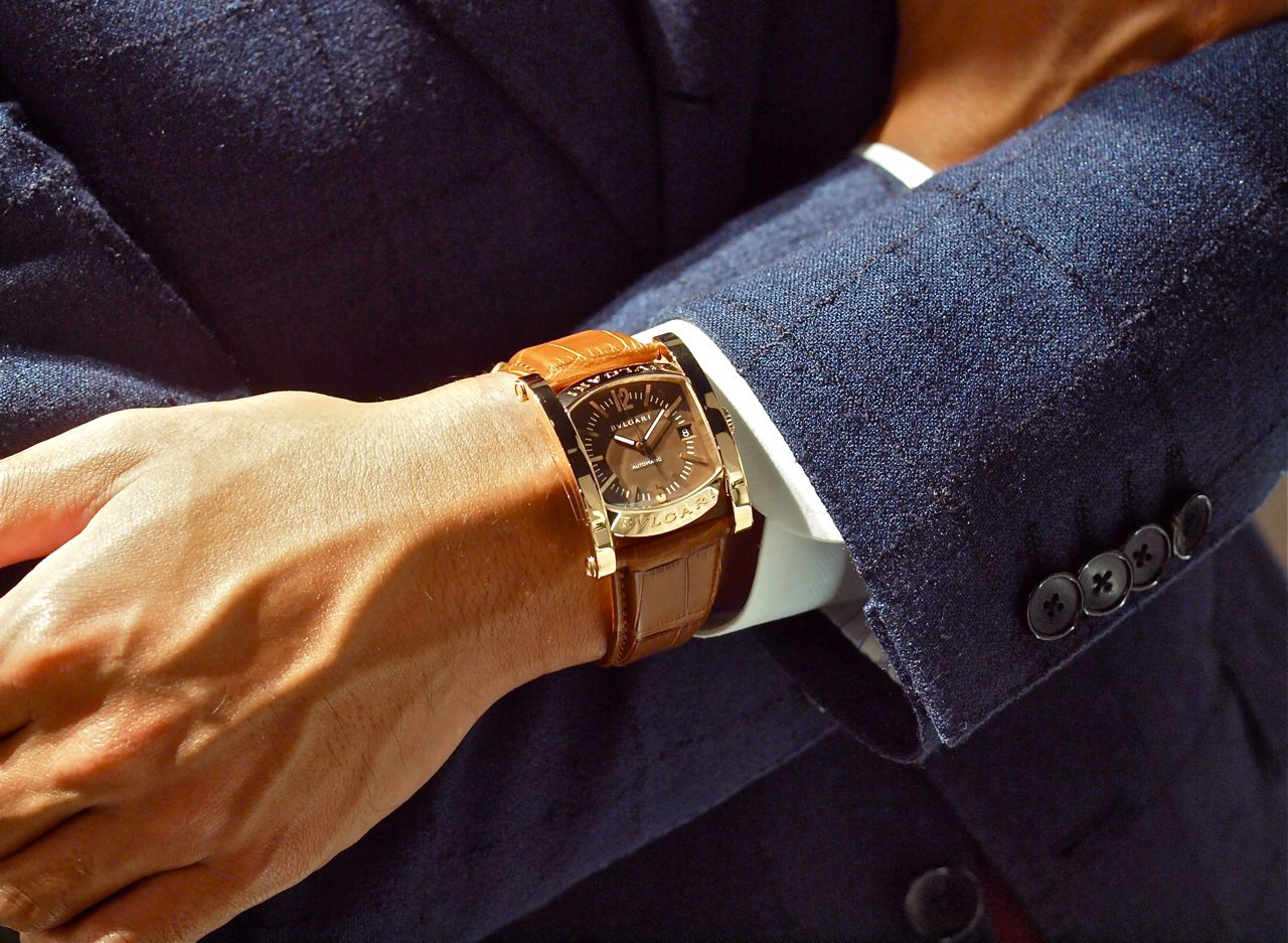 洗練のフォルムを腕元に。：ブルガリ アショーマ 限定モデル」 2013年8