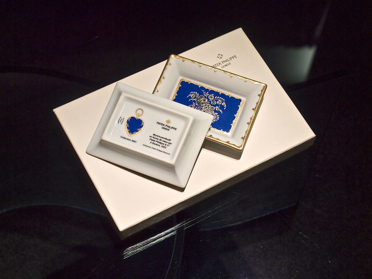 こだわりの品々：パテックフィリップ ノベルティ」2013年11月1日