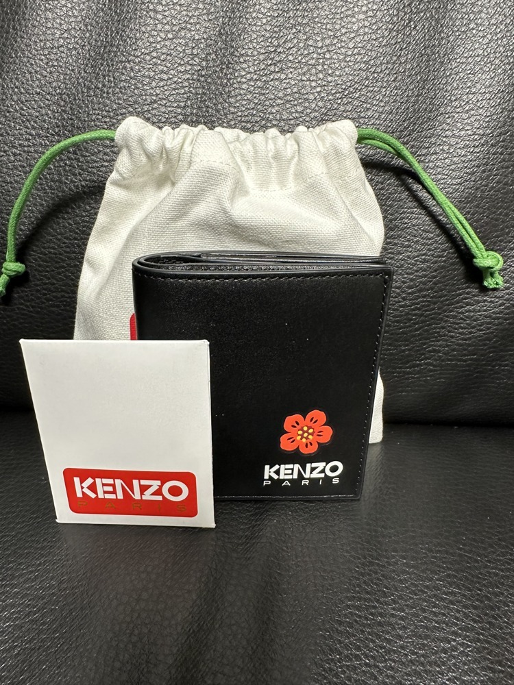 関税込】◇KENZO ケンゾー◇ロゴ BOKE FLOWER 折りたたみ財布 (KENZO