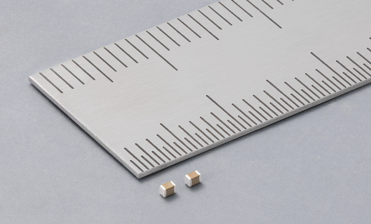 村田製作所、AIサーバー向けMLCCとスマホ向けフィルター 共に「世界初