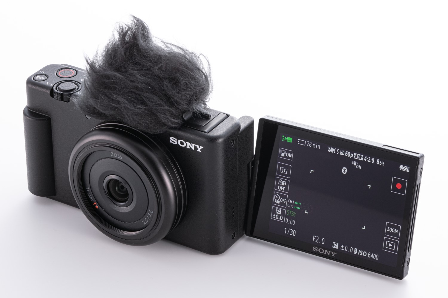 ソニーの動画デジカメ「VLOGCAM ZV-1F」、20ミリ相当の単焦点で自撮り