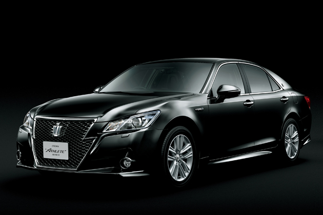 トヨタ、クラウンにハイブリッドフルタイム4WD車を追加|【業界先取り