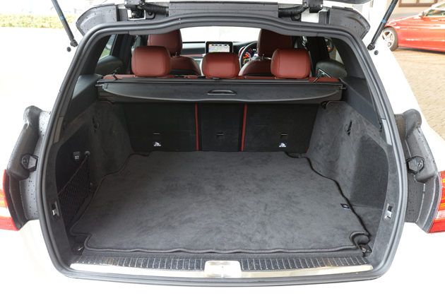 メルセデス・ベンツ 新型 Cクラス ステーションワゴン(S205型) 試乗