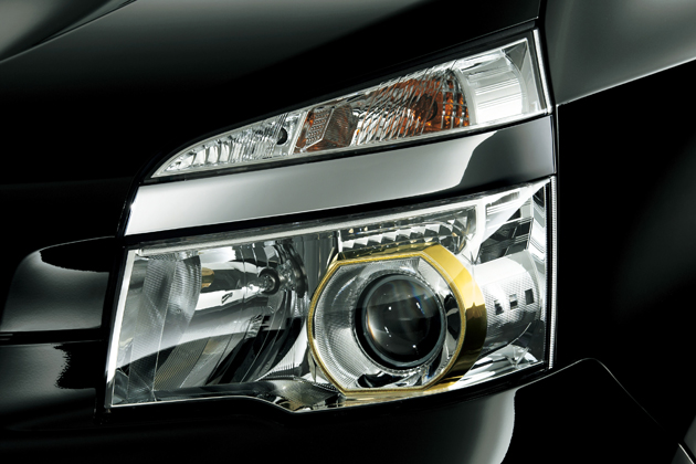 トヨタ、ヴォクシーの特別仕様車「ZS“煌Z”」を発売(画像ギャラリー No