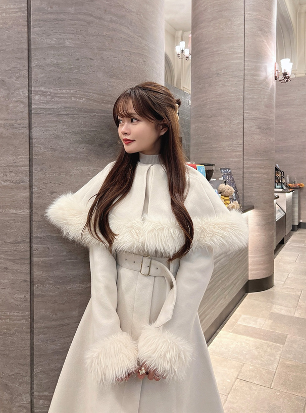 マルチWayケープベルトファーフレアコート[kz572] | レディース