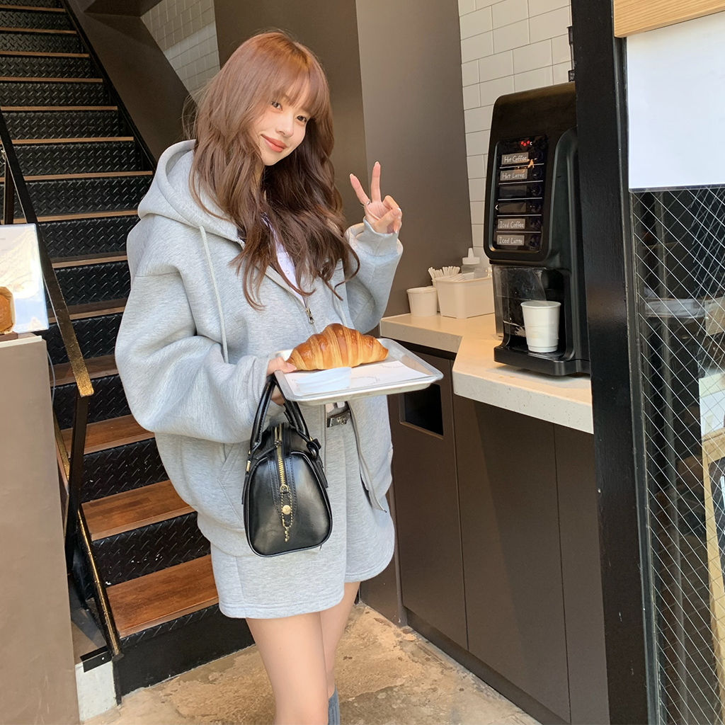 ボックスフードジップアップパーカー | ファッション通販サイト NUGU