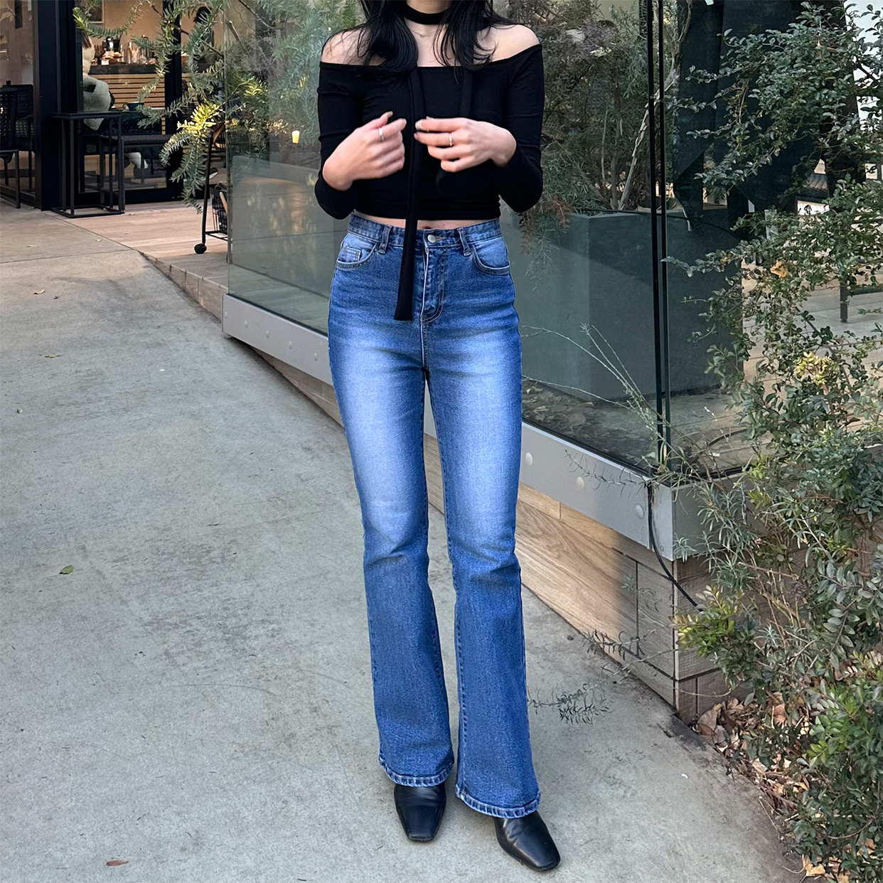 ブルーブーツカットデニムパンツ | ファッション通販サイト NUGU