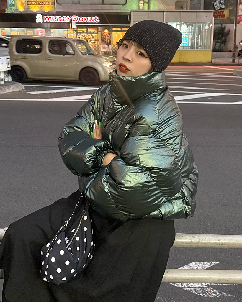 ユニセックス)グロッシーショートダウンジャケット | ファッション通販