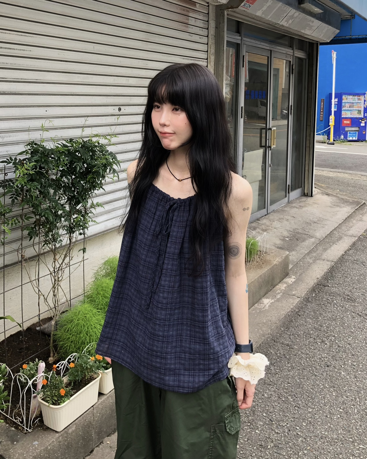 チェックシャーリングノースリーブブラウス | ファッション通販サイト NUGU