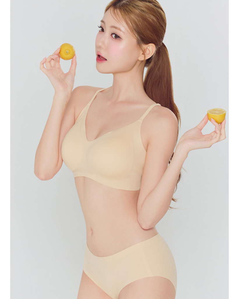 買えば買うほどお得に！ぷるんと素肌ボリュームアップブラセット