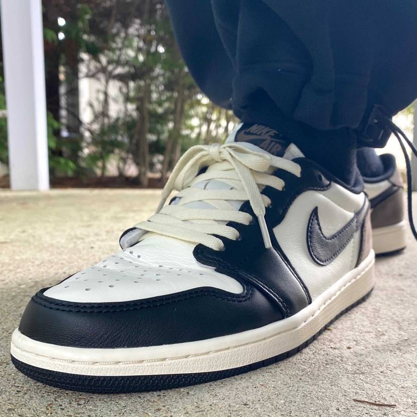 ナイキ エアジョーダン1 レトロ ロー OG 