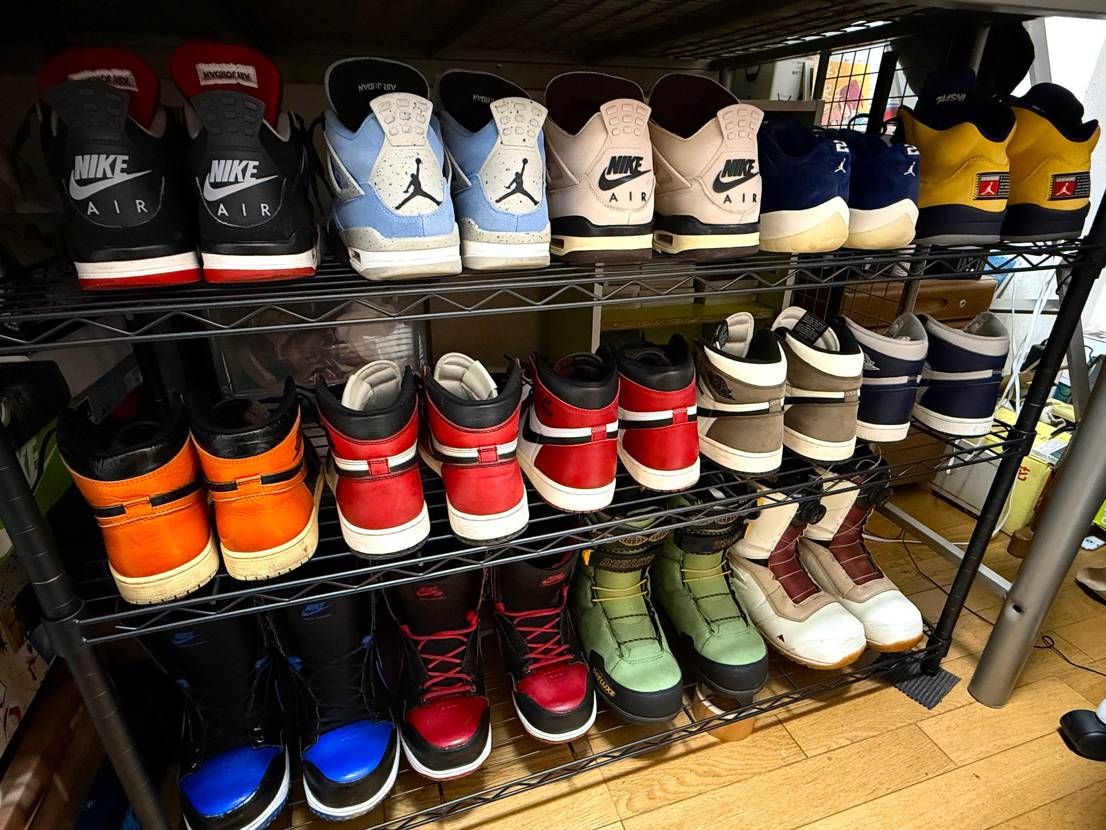 ナイキ GS エアジョーダン4 