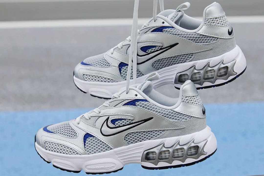 スニダンで購入可】NIKE WMNS ZOOM AIR FIRE 