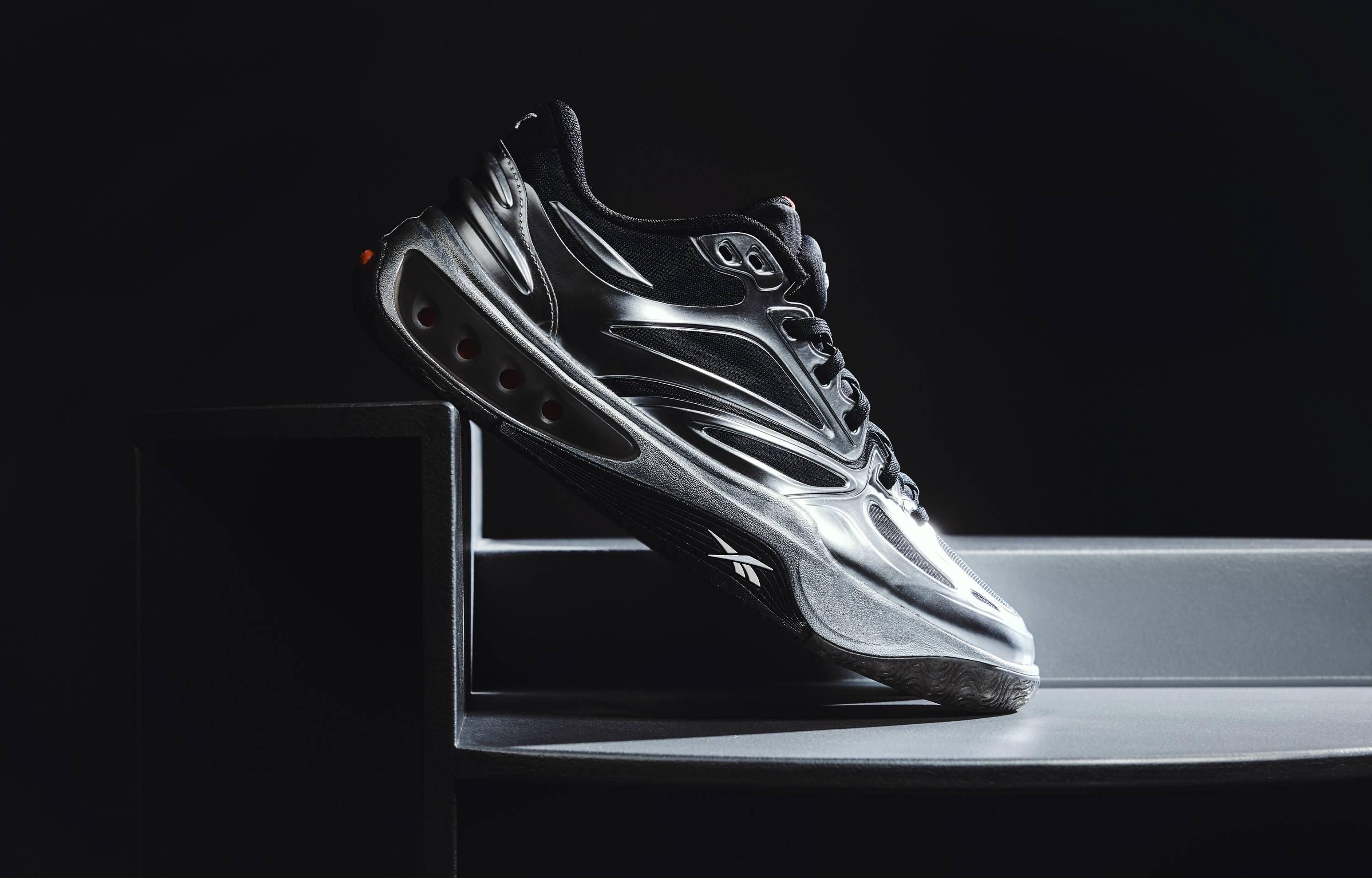 2/13発売｜Reebok Engine A 