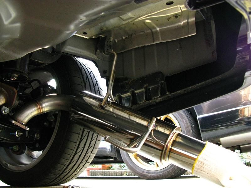 APEXi N1エボリューションマフラーの装着（その3）（スバル エクシーガ