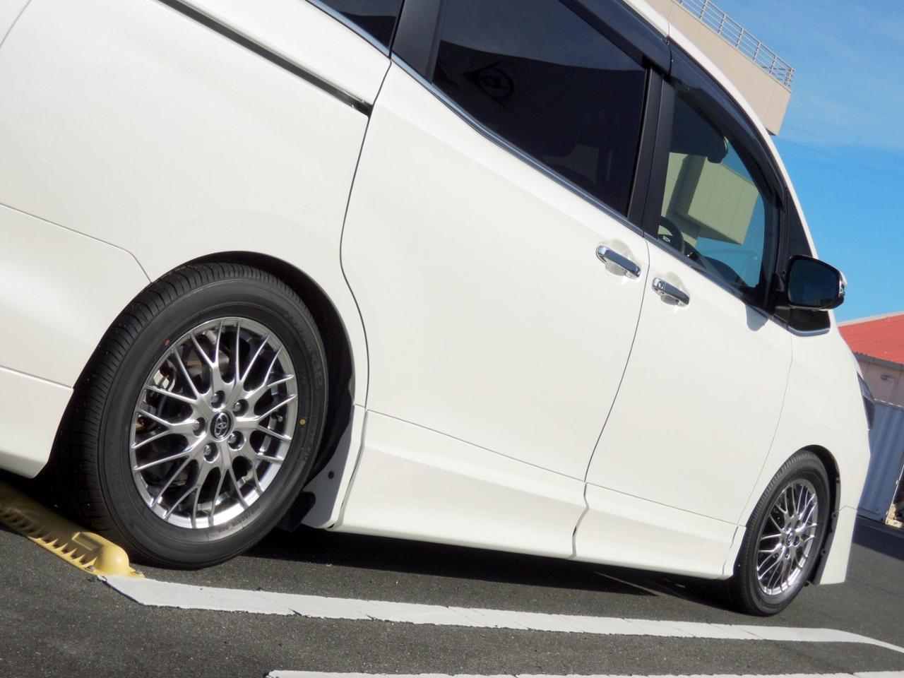 トヨタ(純正) 80系ノア・ヴォクシー 純正ホイール のパーツレビュー