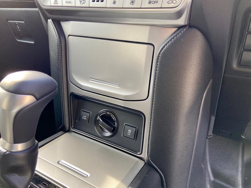 トヨタ(純正) サイドニーパッド のパーツレビュー | ランドクルーザー