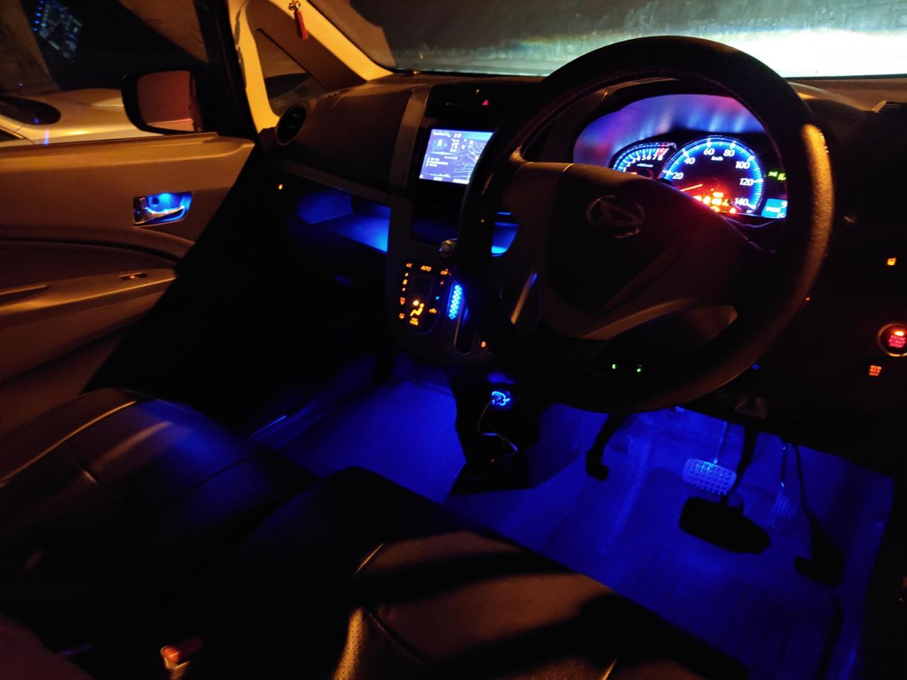 ダイハツ(純正) フロアイルミネーション(2モードタイプ) のパーツ