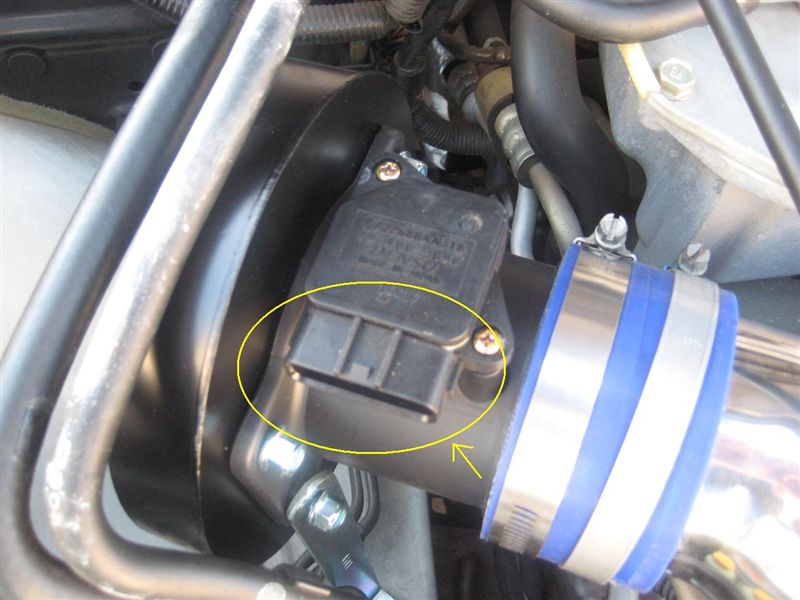 剥き出し型エアクリーナー交換方（スバル レガシィツーリングワゴン