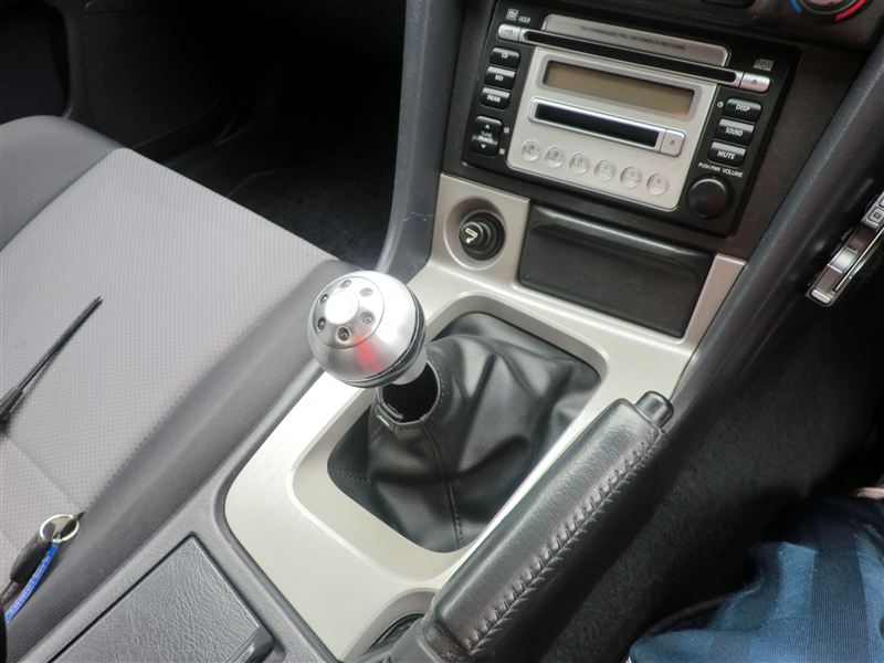 シフトパネル交換BNR34（日産 スカイライン・R34）by たかはし