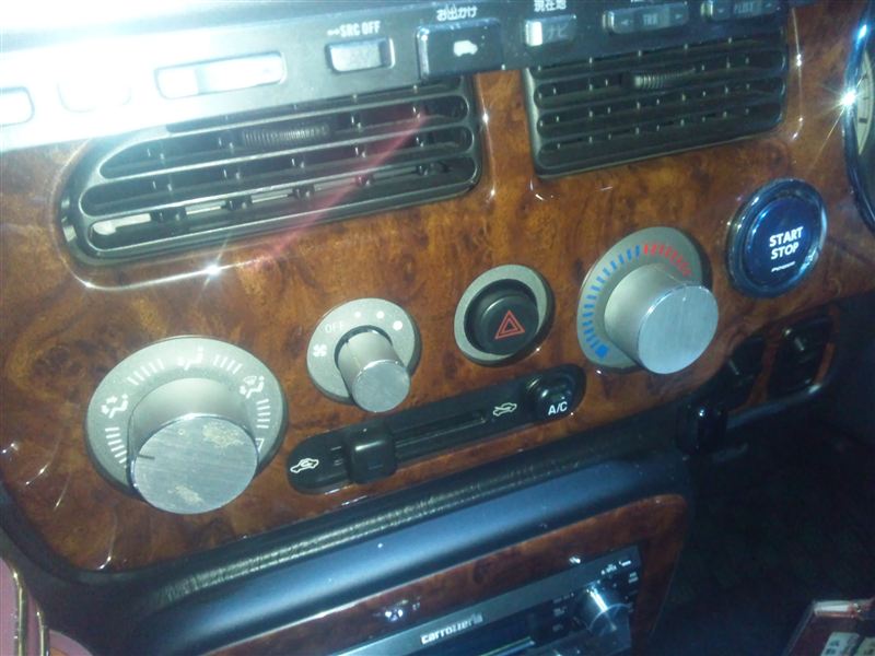 エアコンのつまみが・・・（ダイハツ ミラジーノ・L700/710系）by