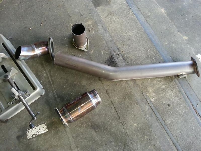 触媒 18 クラウン GD8 トヨタ 純正 キャタライザー コンデンサー