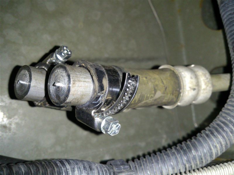 リアヒーターホース修理 その2（シボレー アストロ）by Mr.T. - みんカラ