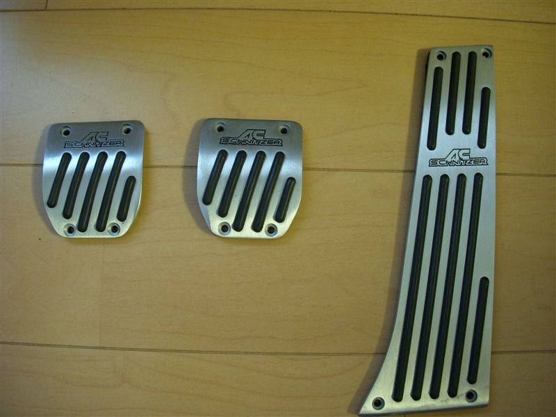 AC SCHNITZERペダル取り付け（ミニ MINI Roadster・R59）by takamaro