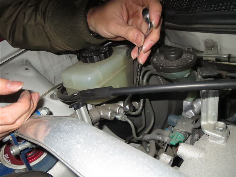 JZZ30 ブレーキマスターシリンダー取り付け（トヨタ チェイサー・X100