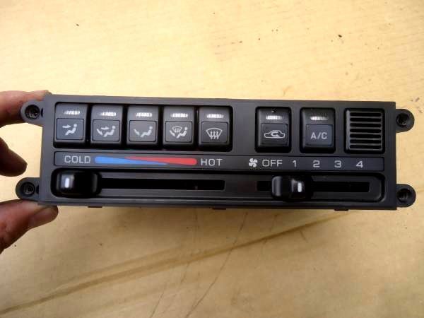 R32系ｴｱｺﾝ操作ﾊﾟﾈﾙの裏技&3種類のｴｱｺﾝﾊﾟﾈﾙ（日産 スカイラインGT‐R