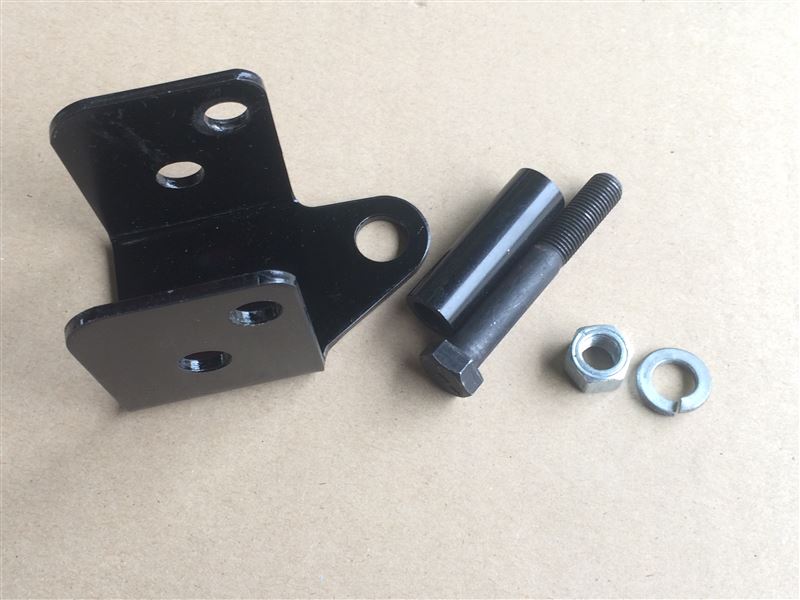 フロント・アッパーアーム・ブラケット取り付け（ローバー ミニ・MK X