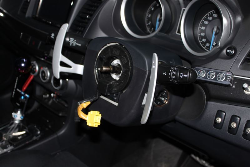 社外ステアリングに交換①（三菱 ランサーエボリューションX・CZ4A）by