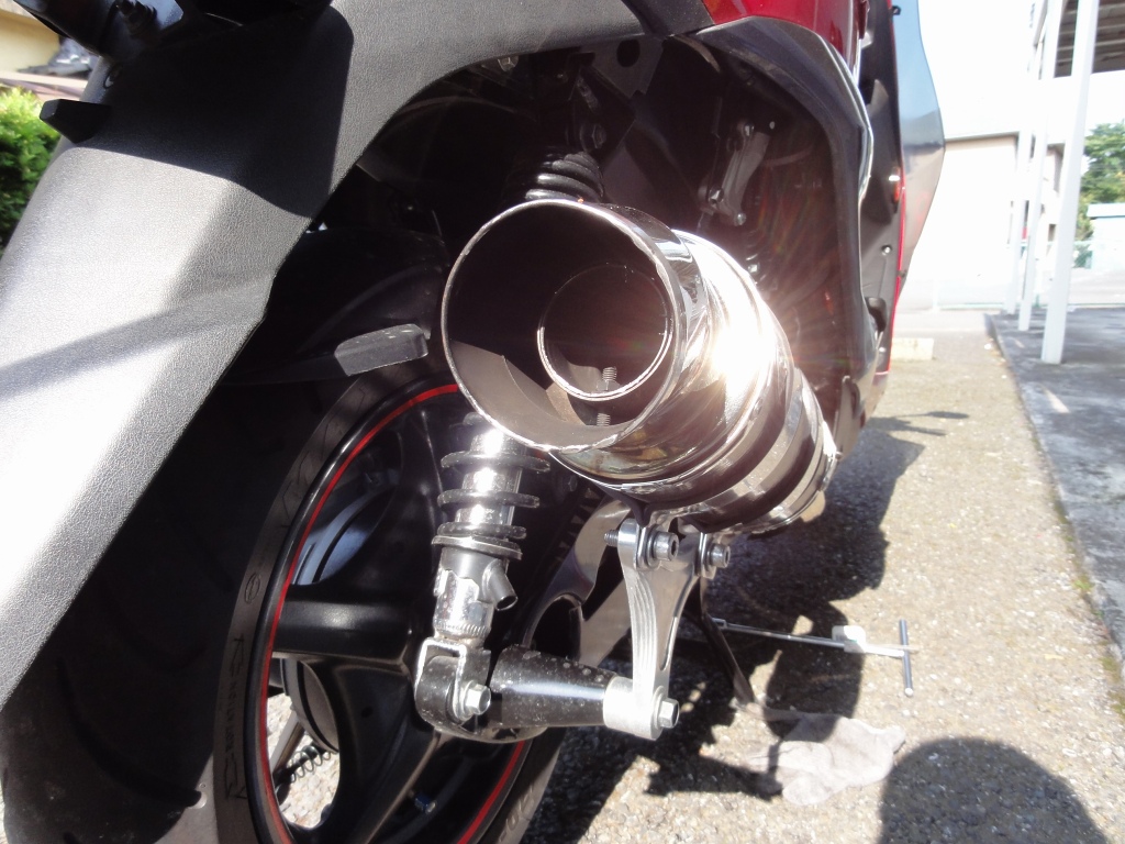 爆音マフラーを改良（ヤマハ シグナスX SR）by くまなび - みんカラ