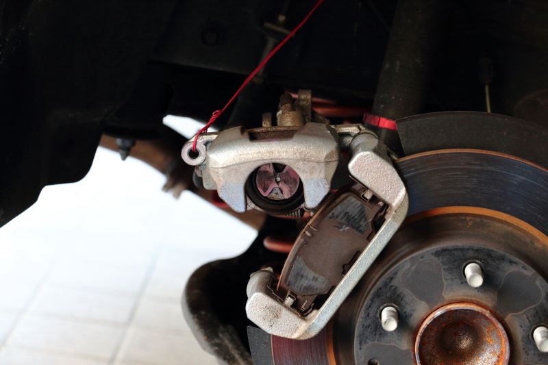 アテンザ ブレーキパッド交換 （マツダ アテンザセダン・GJ）by KAZ