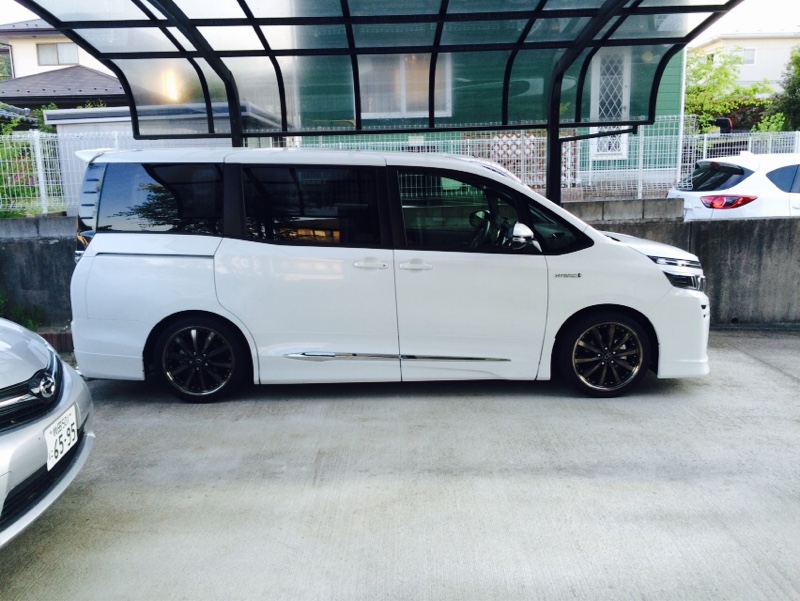 TEIN FLEX Aに交換しました（トヨタ ヴォクシー ハイブリッド・80系