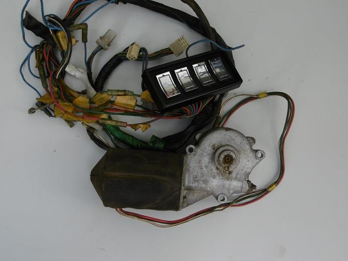 ダルマセリカ パワーウインドスイッチその1（トヨタ セリカ・A20/30系