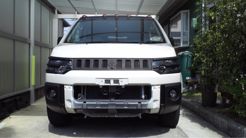 フロントコーナーバンパーのチッピング塗装（三菱 デリカD:5・CV1W