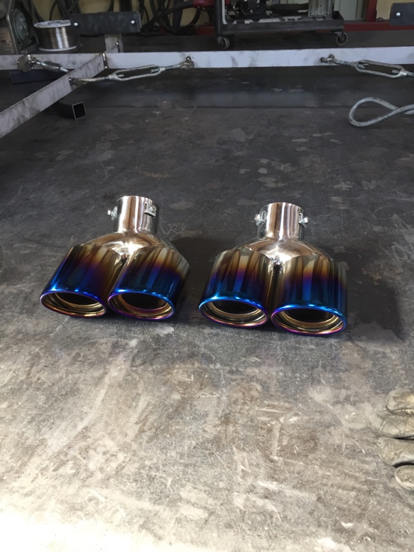 激安マフラーカッター4本出し加工（トヨタ プリウス・30系）by たっく