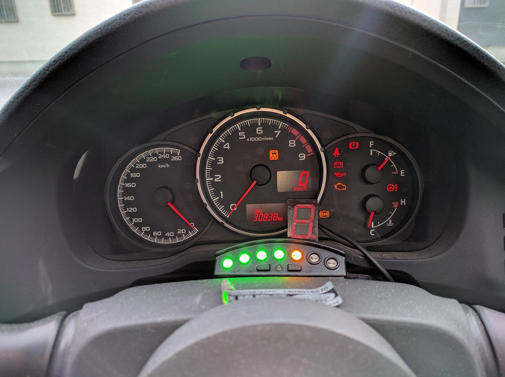 シフトポジションインジケーター・LEDタコメーター取付け、回転信号