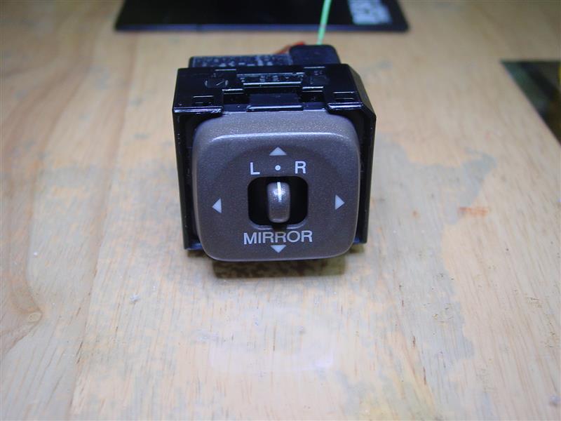 アウターミラースイッチ再LED化（トヨタ セルシオ・30系）by きの