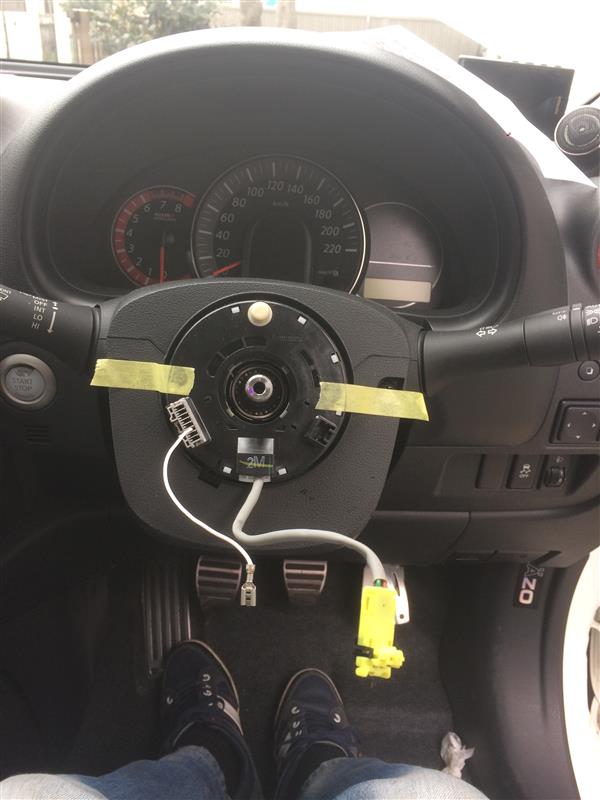 K13MOMOステアリング フルスピード交換（日産 マーチ・K13）by けんさ