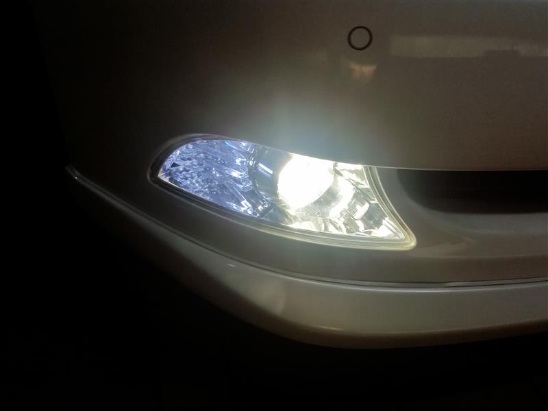 レクサス(純正)】ディスチャージフォグランプ＆デイタイムランニング