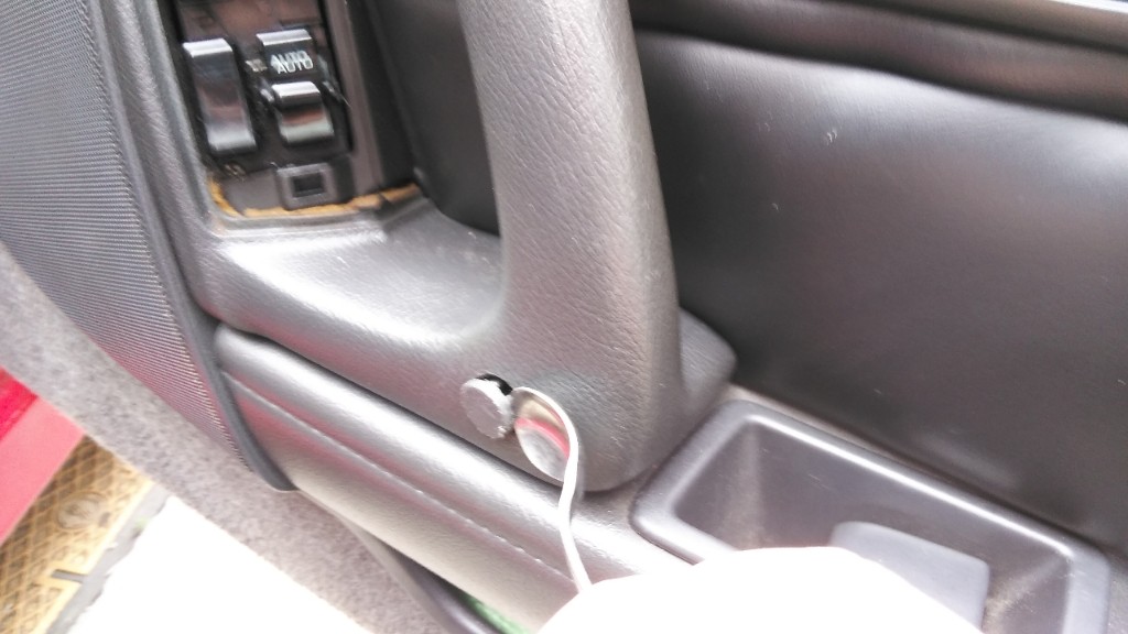 パワーウインドウスイッチ交換（トヨタ スープラ・A70系）by モモタロ